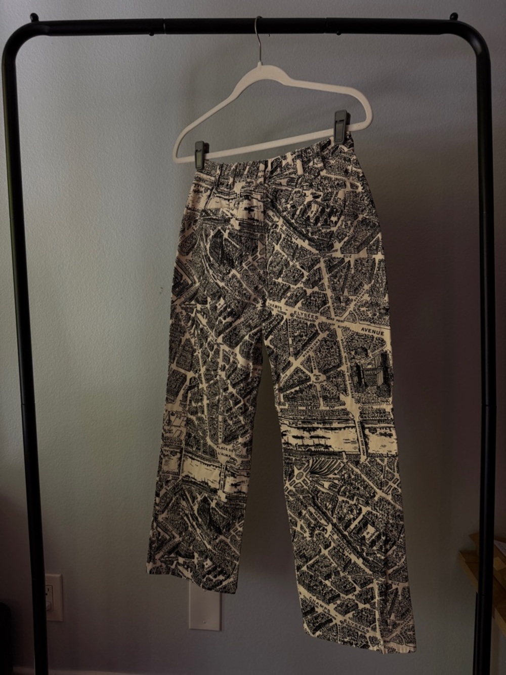 En Saison Paris Map Pants in Black and Cream - Picture 3 of 6
